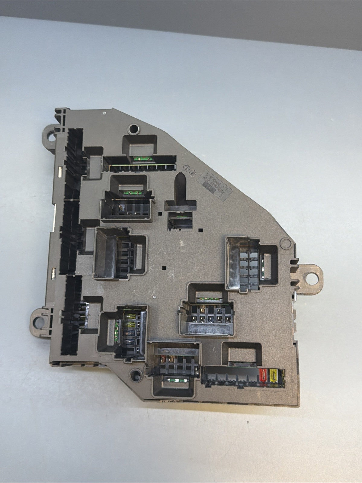2011-2017 BMW F25 X3 REAR TRUNK POWER JUNCTION FUSE RELAY BOX MODULE OEM 9259581
