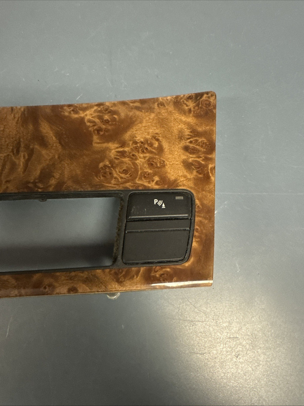 BMW 535XI 2008 2010 CENTER CONSOLE  WOOD SWITCH PANEL BUTTONS TRIM 9156040