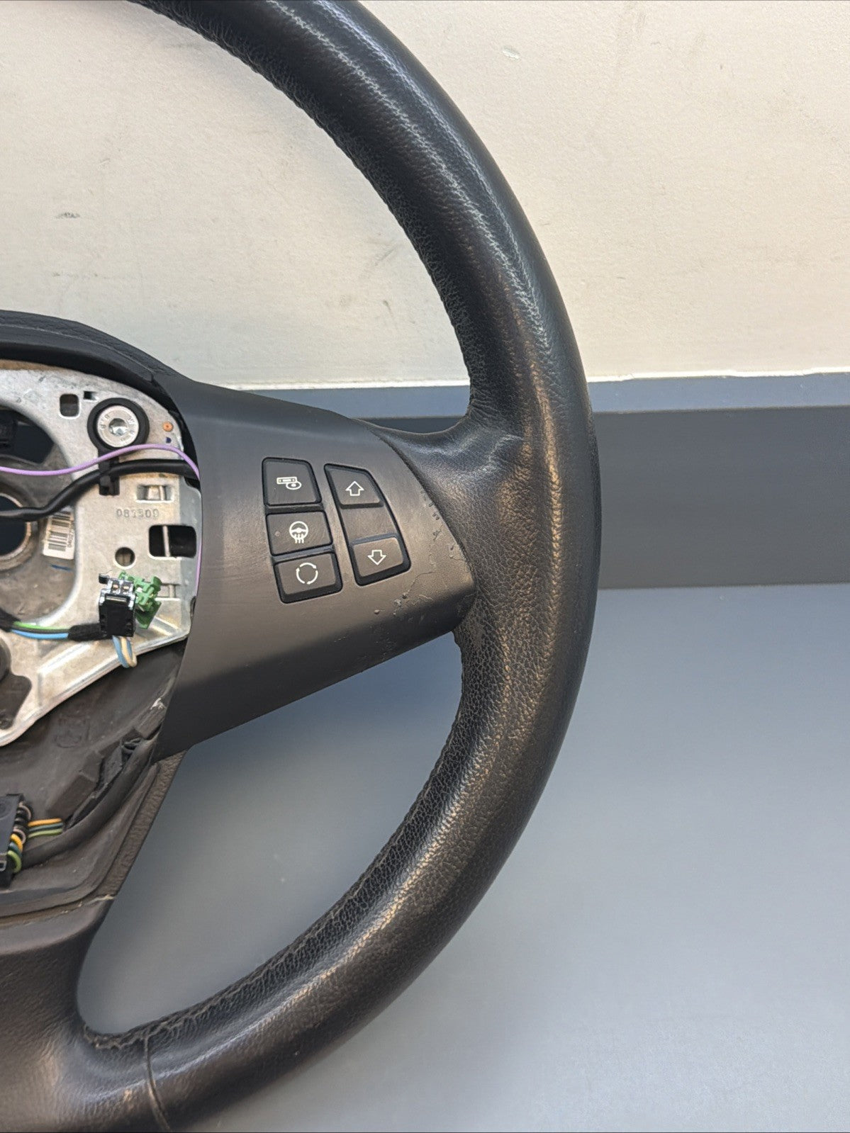 2011-2013 BMW X5 E70 XDRIVE35I FRONT LEFT STEERING WHEEL LEATHER BLACK HEATED
