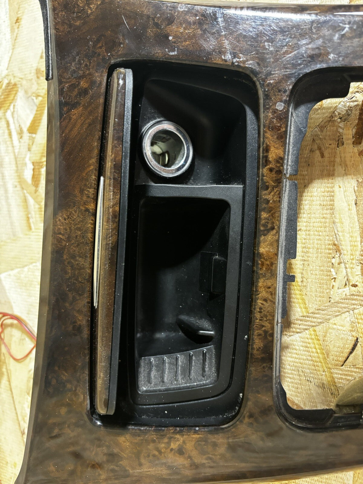 BMW OEM 3 series E93 335i 328i LHD center console wood trim With Charger port