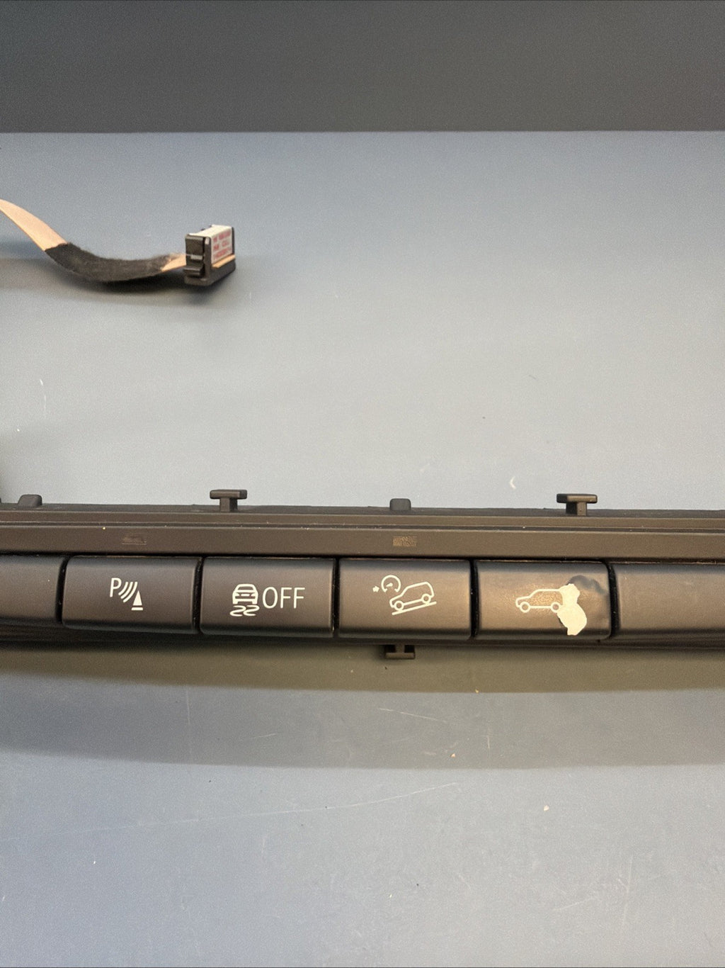 2012 BMW X5 (E70) TRACTION CONTROL PDC HILL DESCENT TRUNK SWITCH PANEL 9208218