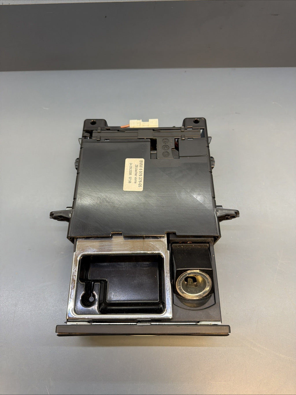 07-10 BMW E60 528i 530i 535i M5 Front Center Console Ash Tray Assy 6976376 OEM