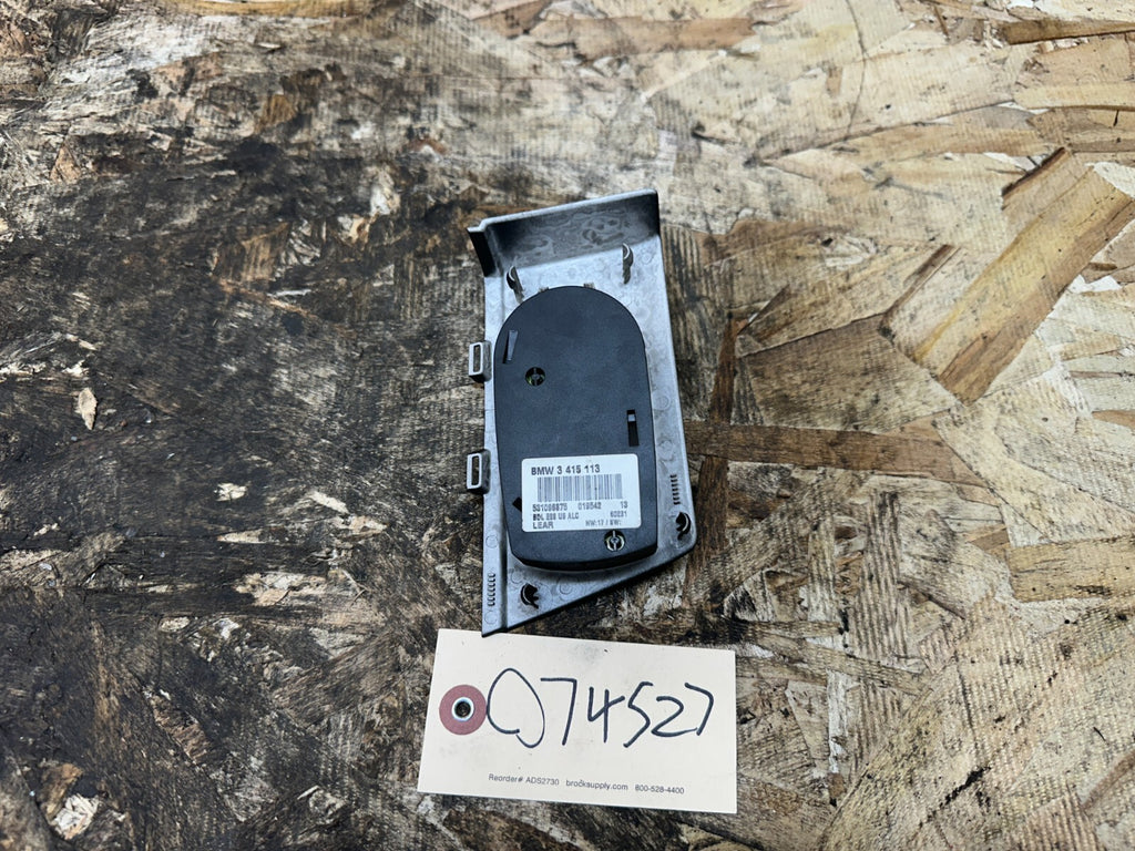 BMW 2003-2005 E83 X3 FRONT HEADLIGHT DIMMER SWITCH BLACK OEM 3415113