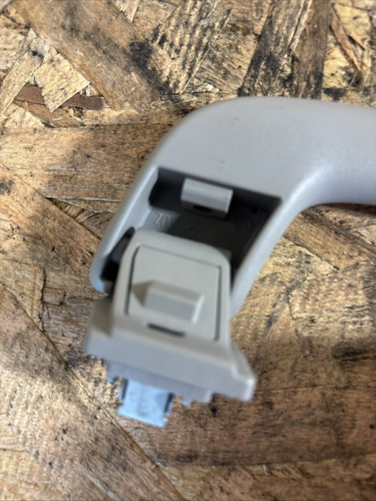 06 07 08 09 10 11 OEM BMW 335i 328i 330i Rear Right Passenger Grab Handle Unit