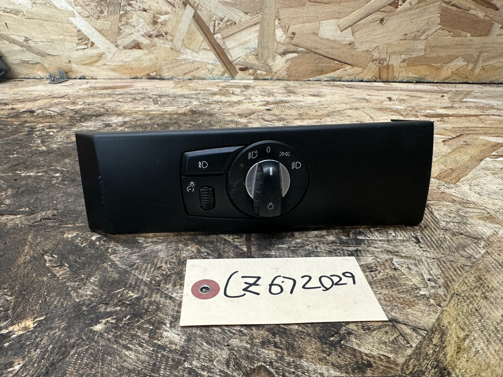 BMW 2008-2010 E60/E61 HEADLIGHT CONTROL SWITCH PANEL BLACK TRIM OEM BMW 6988553
