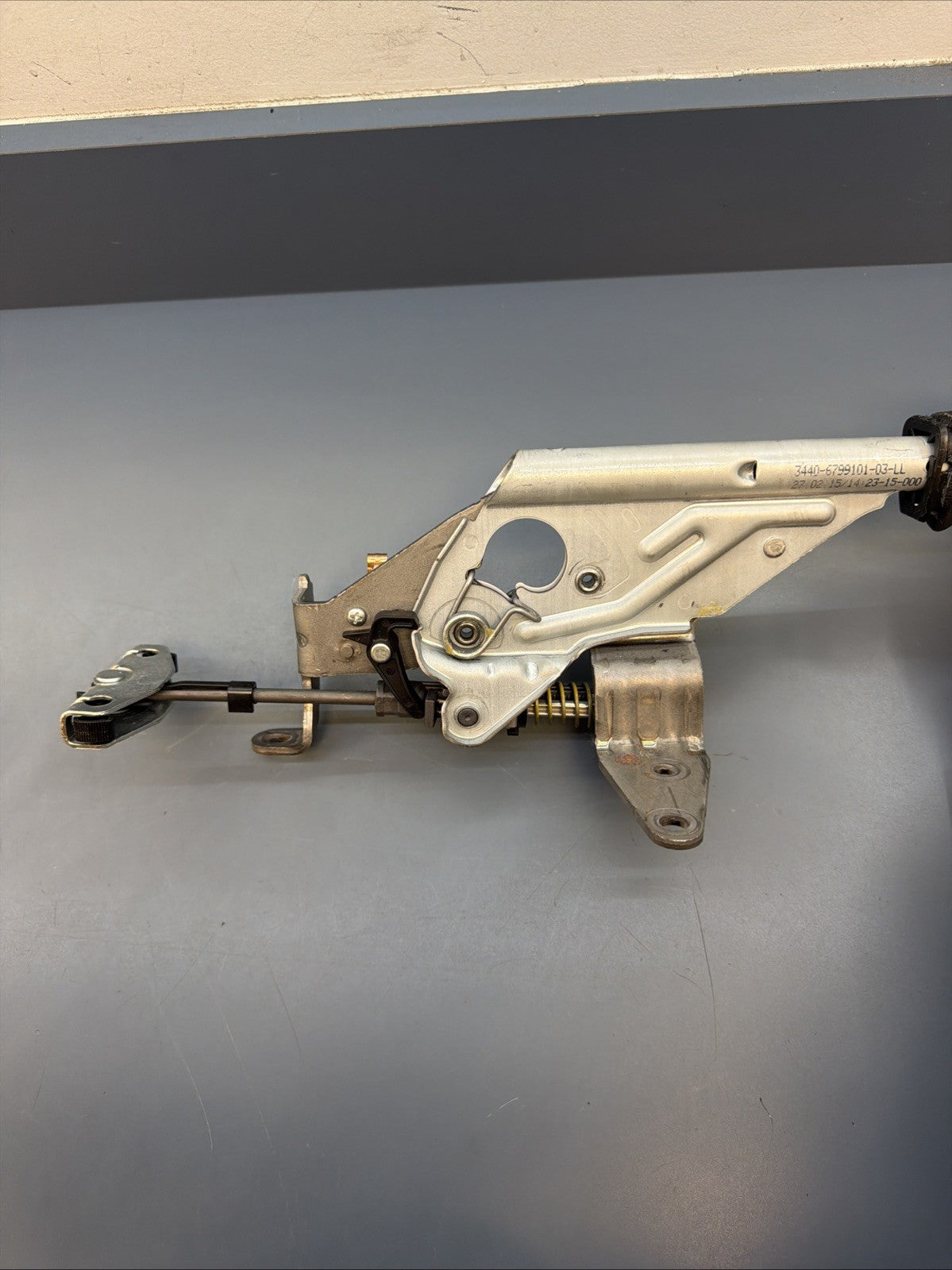 2012-2016 BMW 328I F30 - Emergency / Parking Brake Lever Assembly 6799101 OEM