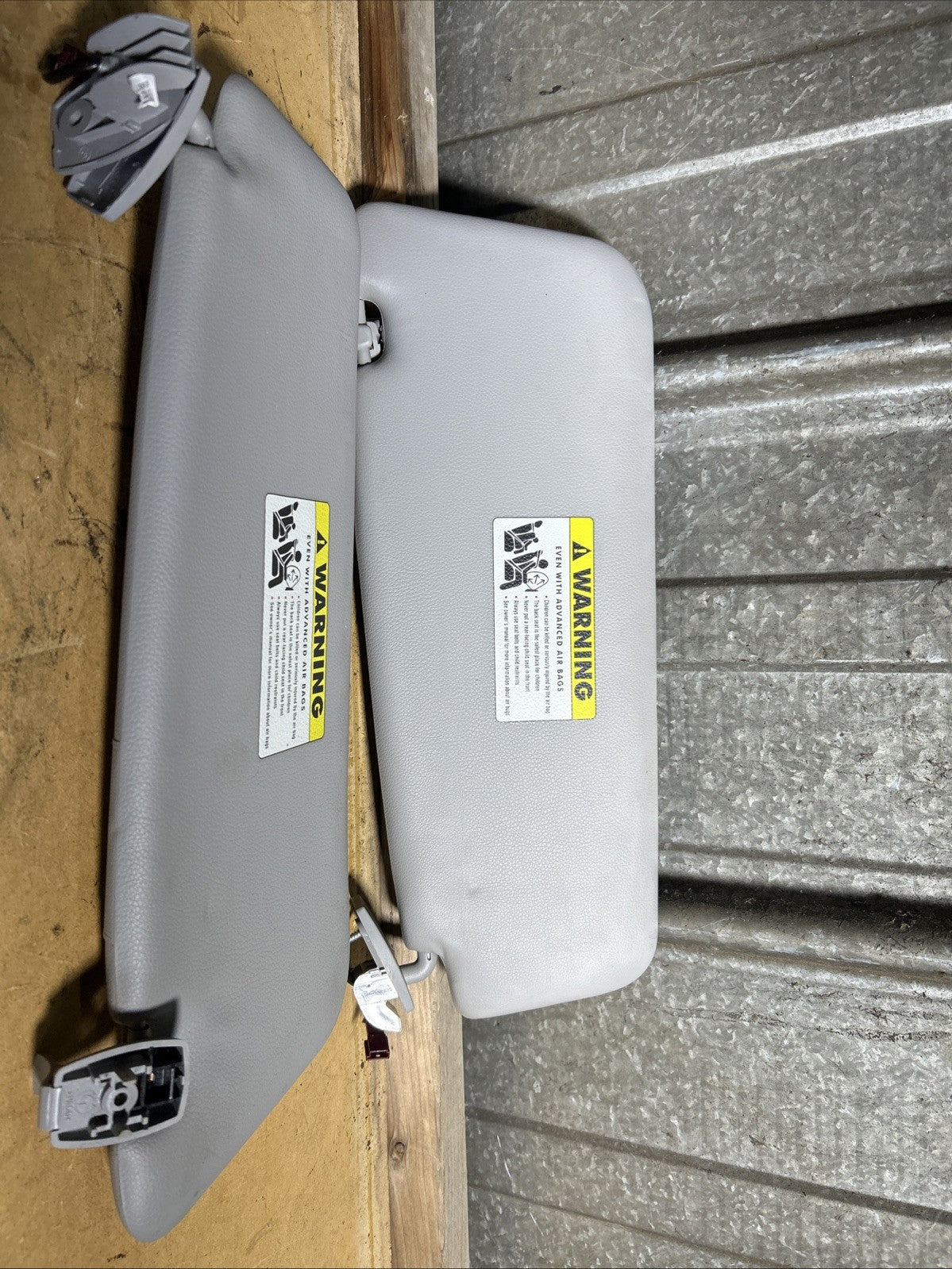 BMW E90 E91 E92 E93 Sun Visor Set OEM – Driver & Passenger Gray 6957369 6957370