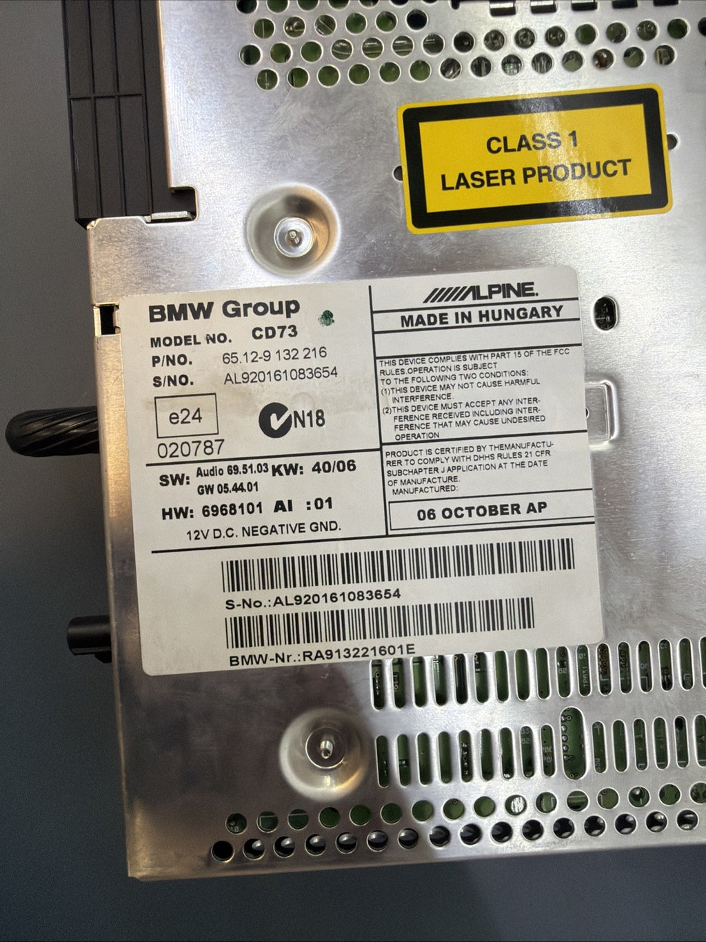BMW E88 E82 E90 E92 E93 E84 1/3 Series Professional Radio Stereo CD OEM 9132216