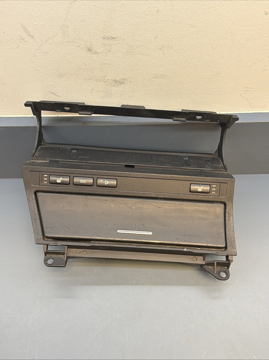 01-06 BMW E46 3-SERIES DASH CENTER CONSOLE ASH TRAY 8268887 OEM