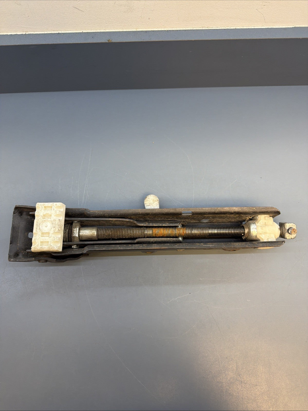 BMW E46 Trunk Jack Lifting Tool 6757131 OEM 99-06 323 325 328 330 M3