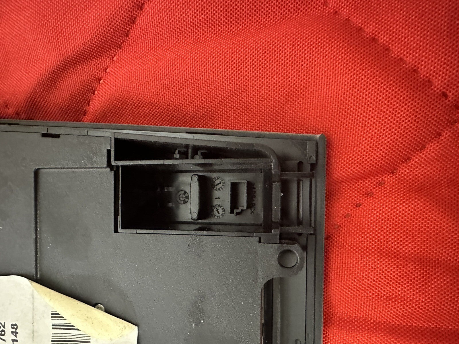 06-08 BMW E90 CENTER OVERHEAD DOME LIGHT CONTROL SWITCH GRAY OEM 9137523