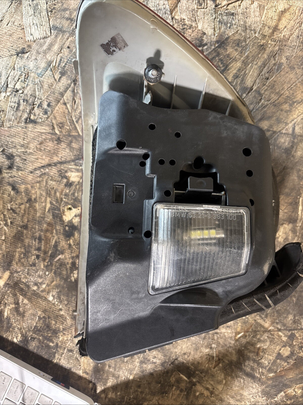 BMW E46 M3 01-03 CONVERTIBLE TAIL LIGHT LAMP RIGHT PASSENGER OEM 8384844