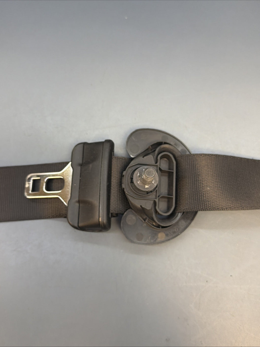 2018-2022 BMW X2 Right Front Seat Belt Retractor 642553900A OEM