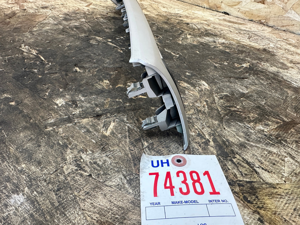 BMW 2011-2019 F30 3 SERIES CENTER RIGHT DASH ALUMINUM SILVER VENT TRIM 92312069