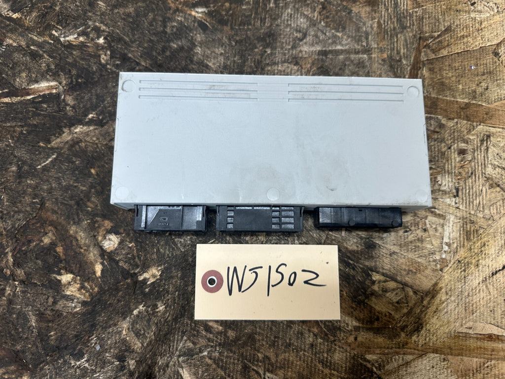 BMW 2003-2010 F83 X3 BASIC/BODY CONTROL MODULE OEM 9161931