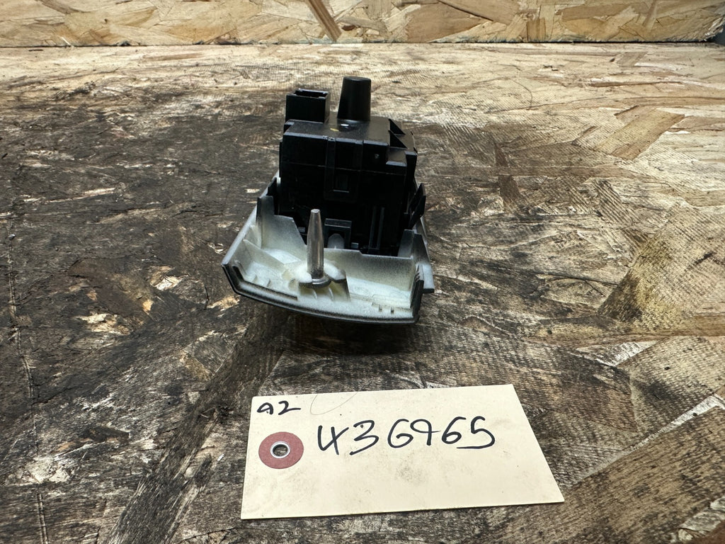 BMW 2006-2012 E90 HEADLIGHT FOG LIGHT CONTROL SWITCHES W BLACK TRIM OEM 9169398