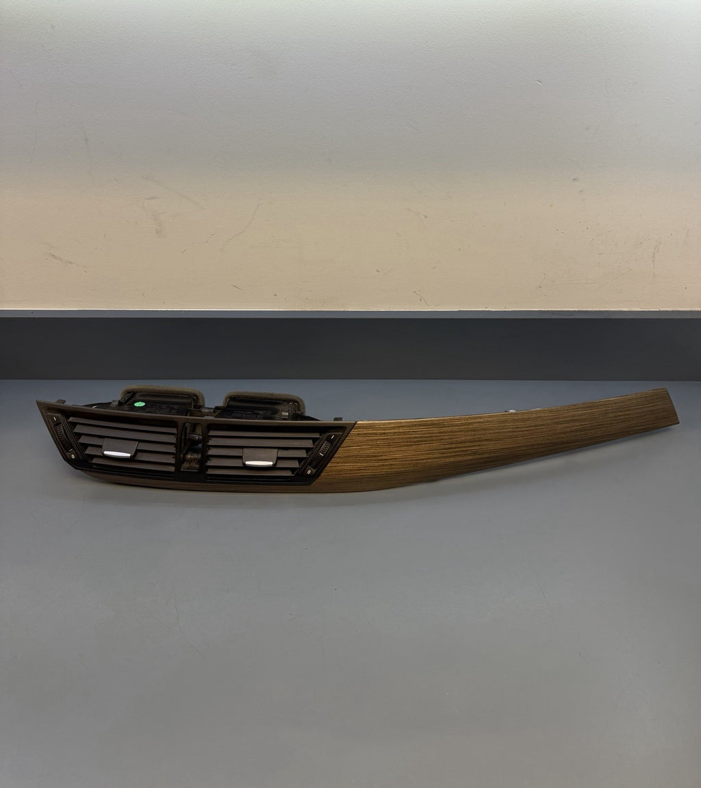 2012-2015 BMW X1 E84 Right Dash Panel Trim Bezel With Air Vents 2991701 OEM