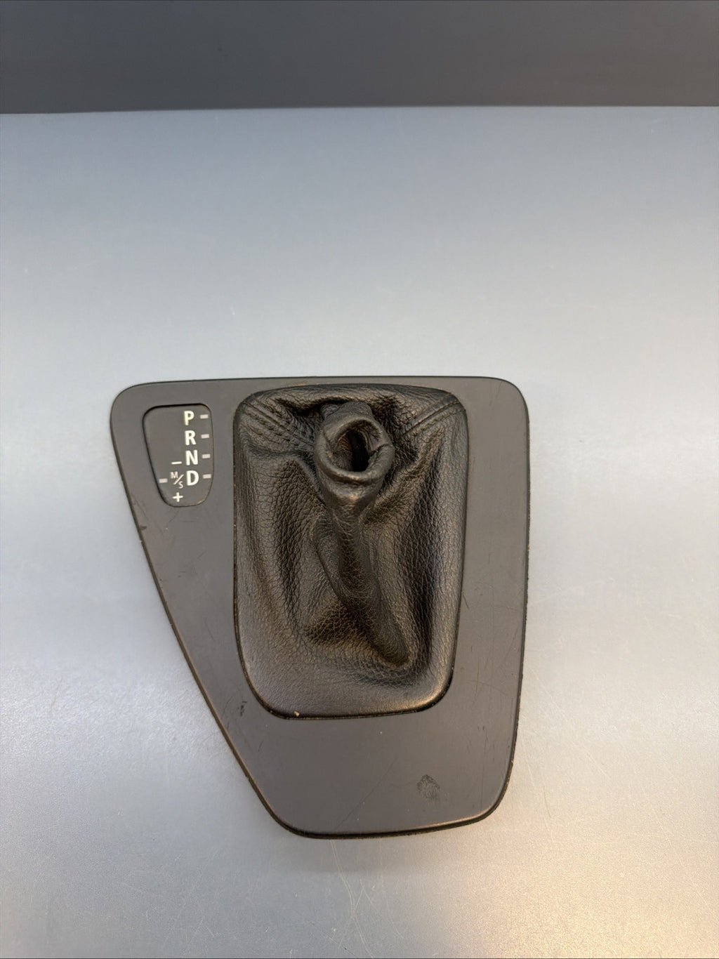 2007-2013 BMW E90 328i Gear Shifter Cover W Trim Indicator 7155643