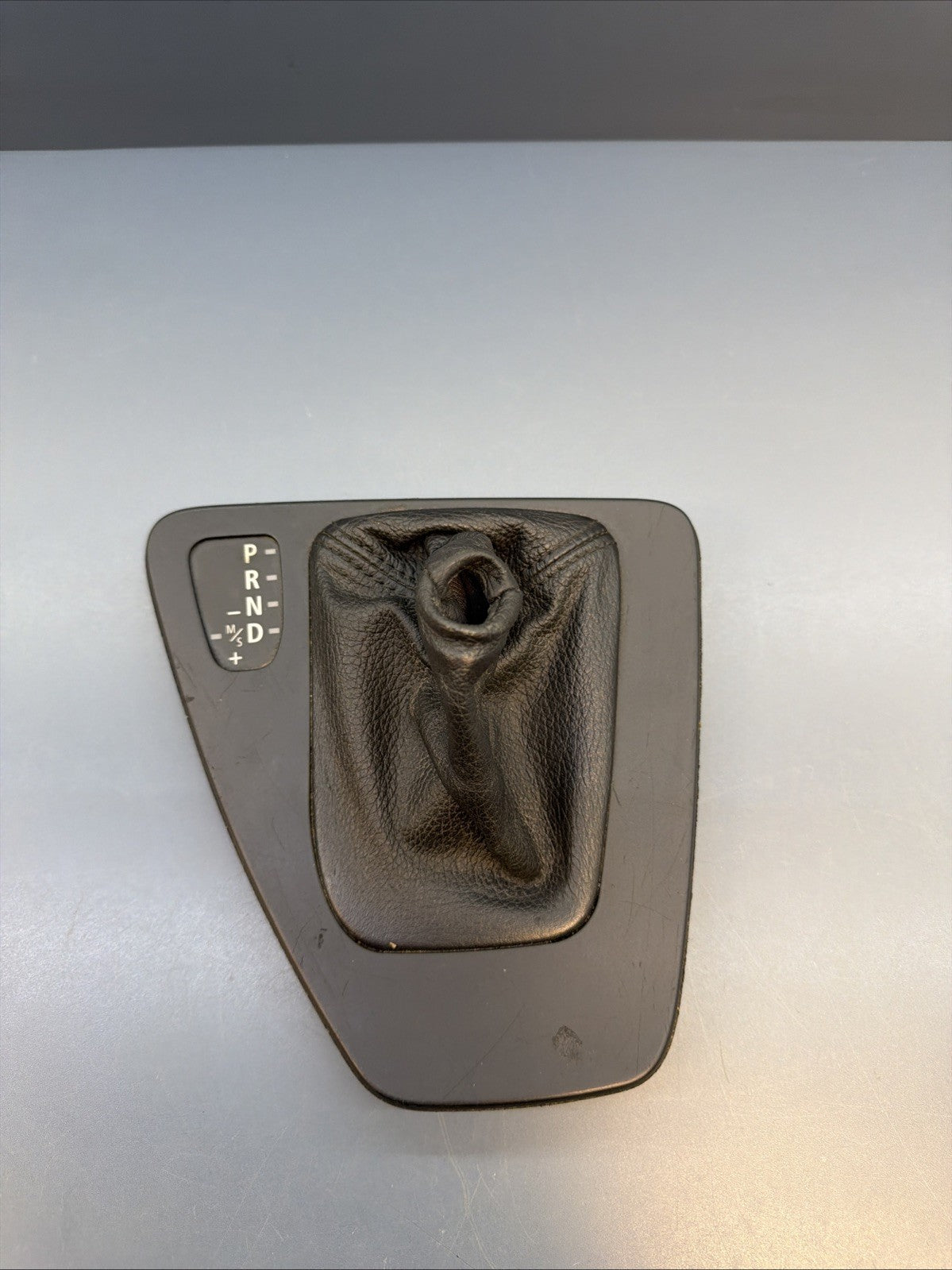 2007-2013 BMW E90 328i Gear Shifter Cover W Trim Indicator 7155643
