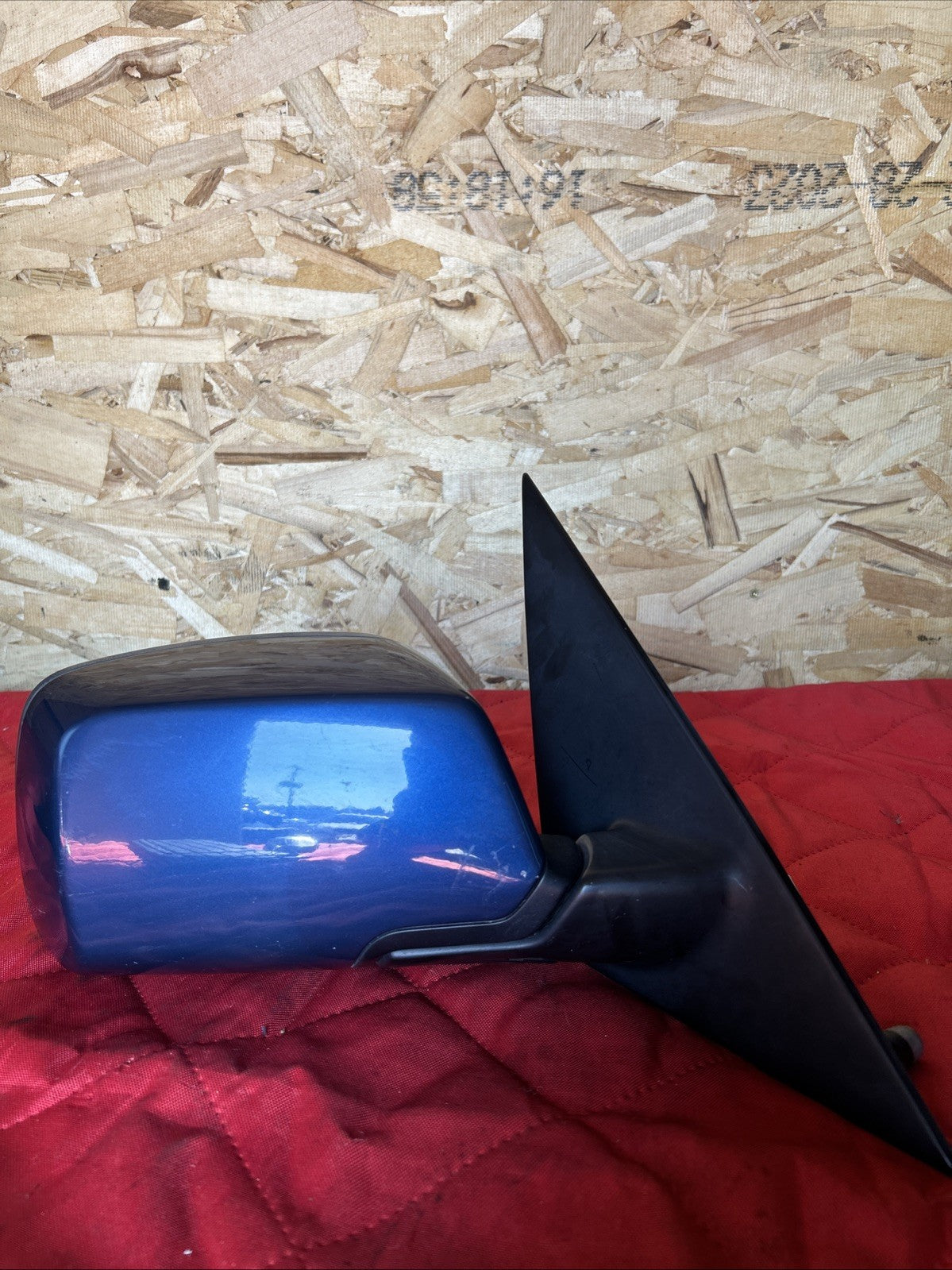 04-10 E83 BMW X3 PASSENGER SIDE RH POWERED DOOR MIRROR E1010790 MYSTIC BLUE