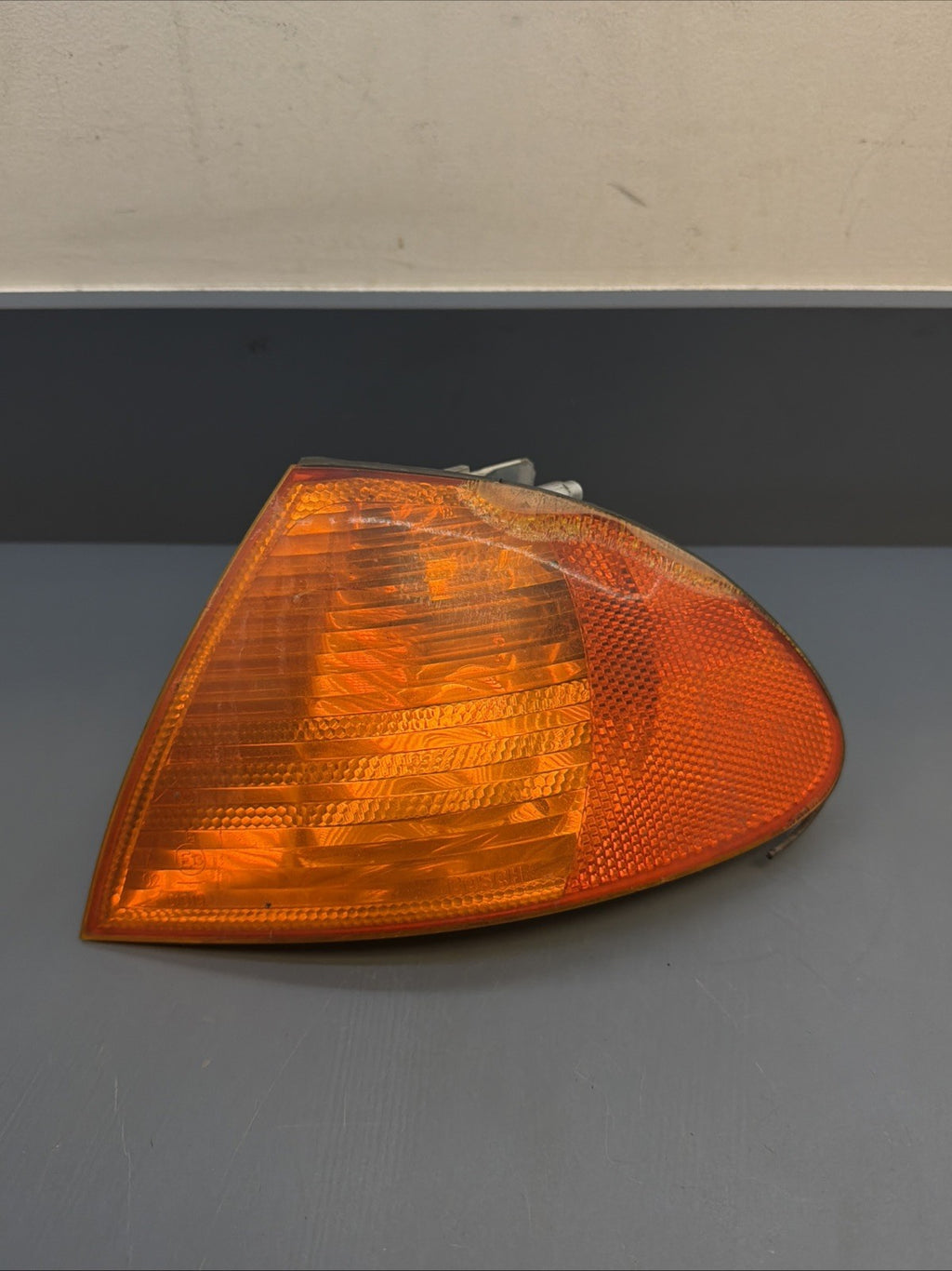 Original BMW 3 Series (E46) Flasher Left Front  Drivers Side 6902765