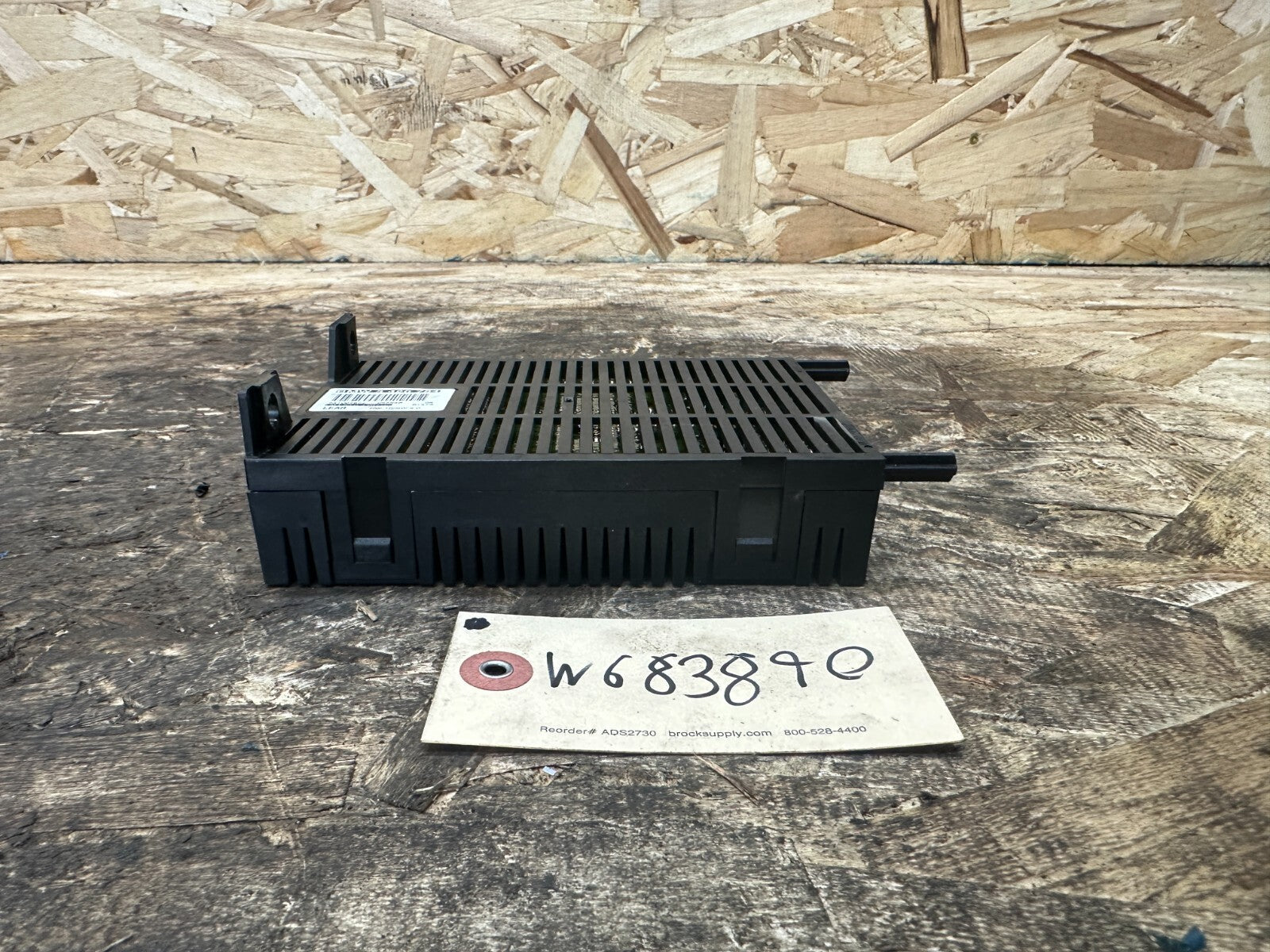 BMW 2003-2006 E83 X3 PRE LCI FOOTWELL LIGHTING CONTROL MODULE OEM 3420784