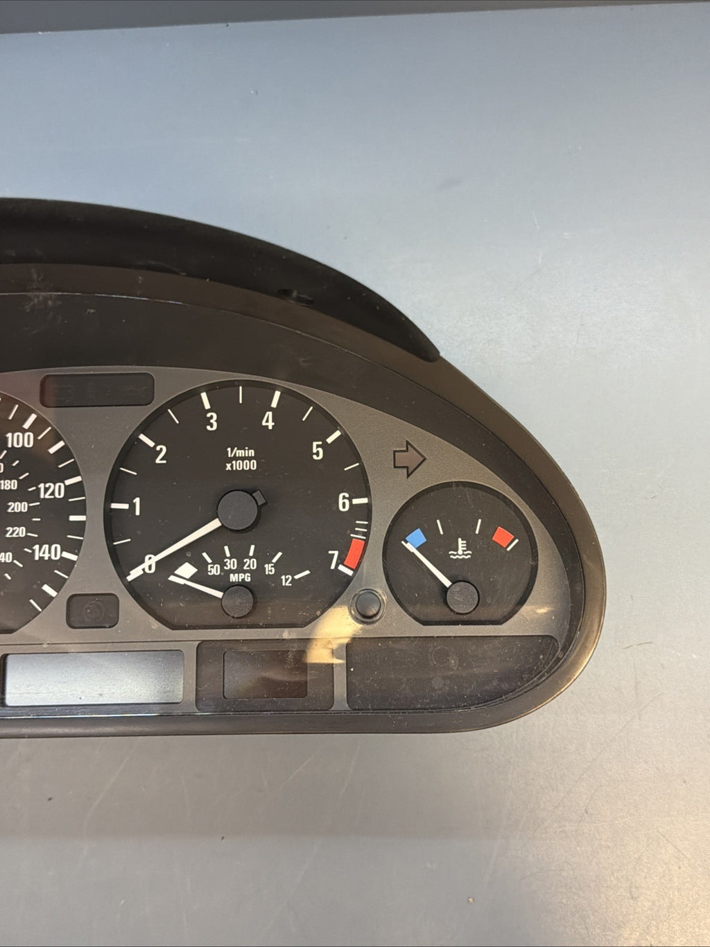99-06 OEM BMW E46 325 330 instrument Gauge Cluster Speedometer 6940877 AUTO 132K