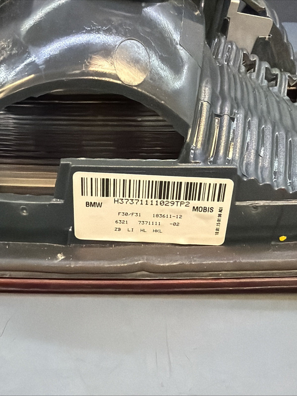 12-15 BMW 3 SERIES F30 F31 REAR Left And Right TRUNK TAIL LIGHT 7371111 7371112