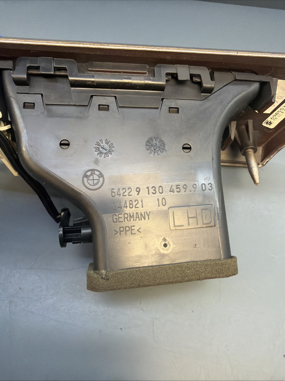 06-13 OEM BMW E90 E92 E93 335 328 M3 Left Driver Side Dashboard Air Vent 9130459