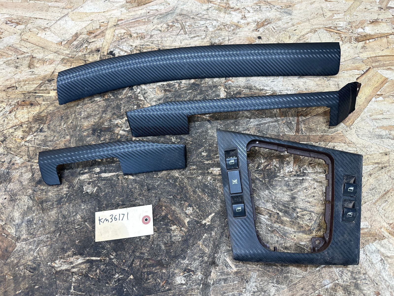 BMW 1999-2005 E46 4 PIECE BURLED WOOD W/ CARBON WRAP INTERIOR TRIM SET 8203825