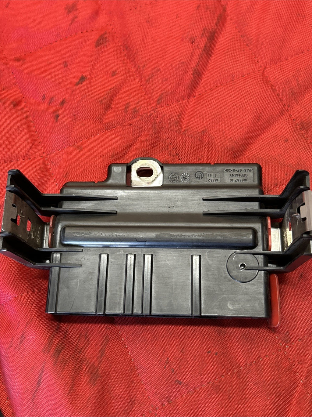 BMW X1 E81 E82 E84 E87 E88 E90 E91 E92 Power Distribution Box Fuse Unit 6942912