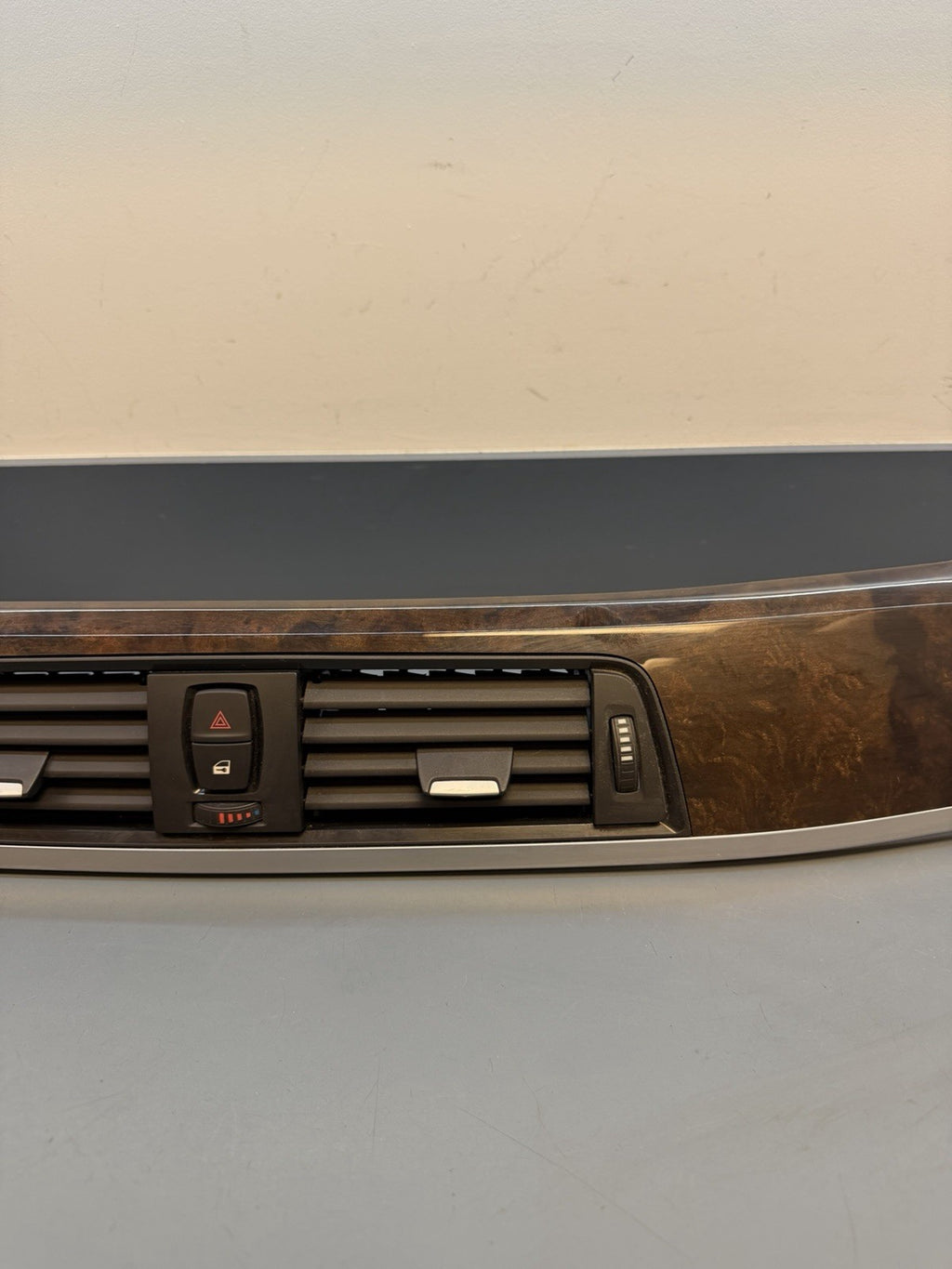 BMW 2011-2019 F30 F32 3 4 SERIES RIGHT DASH VENT TRIM WALNUT+SILVER 9231229