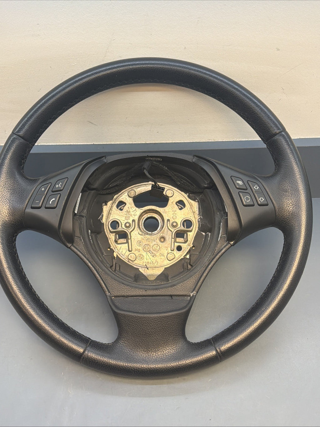 BMW 2006-2012 E90 E9X 3 SERIES BLACK LEATHER STEERING WHEEL OEM 3375E901