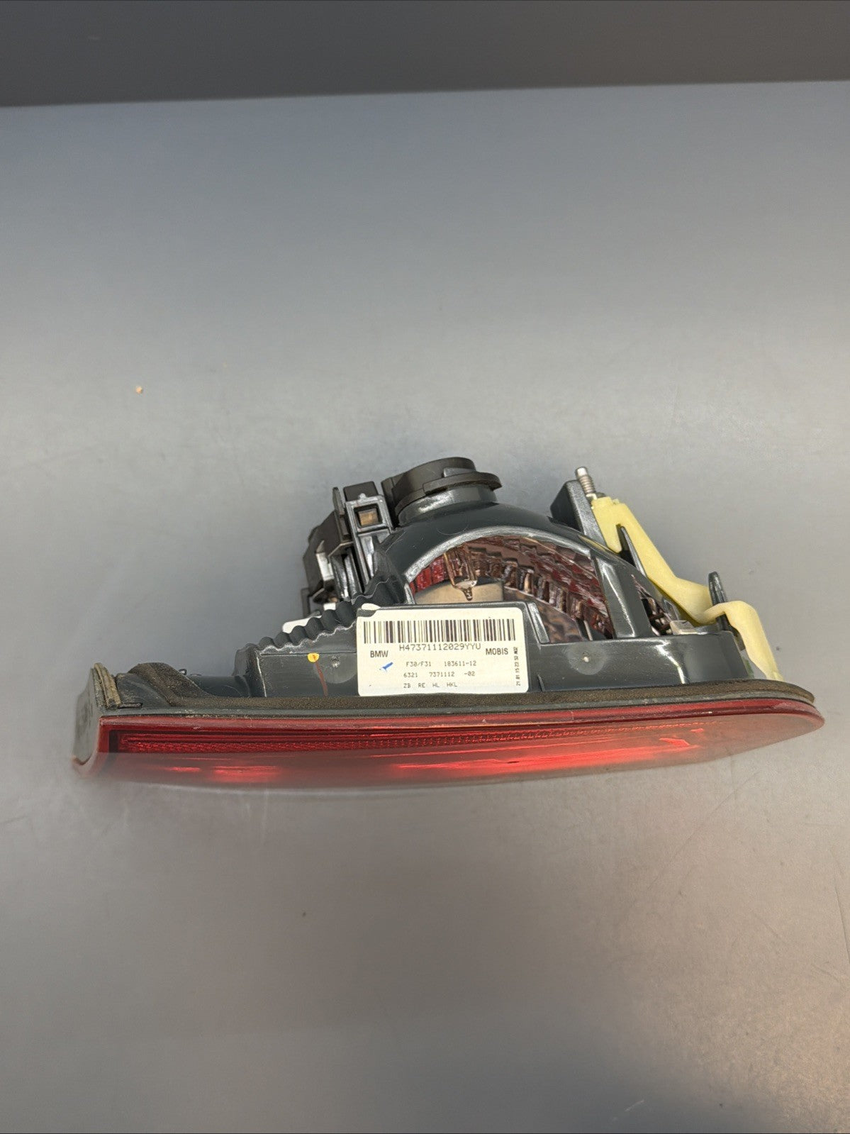 12-15 BMW 328i F30 F31 REAR RIGHT PASSENGER TRUNK TAILGATE LIGHT OEM 7371112