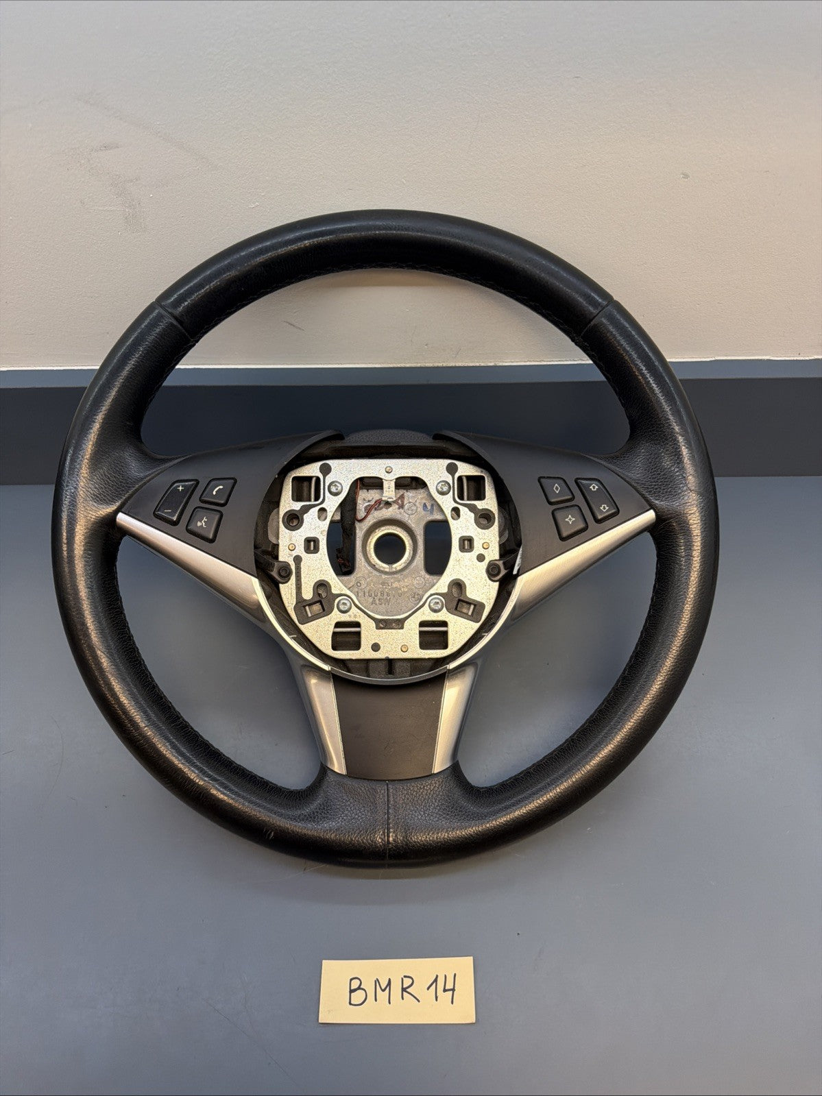 BMW 03-10 E60 5 SERIES BLACK LEATHER STEERING WHEEL W/BUTTONS OEM 11008818