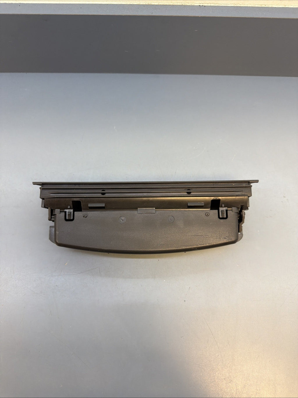 BMW 99-06 E46 3 SERIES CENTER CONSOLE UPPER STORAGE TRAY OEM 7180200