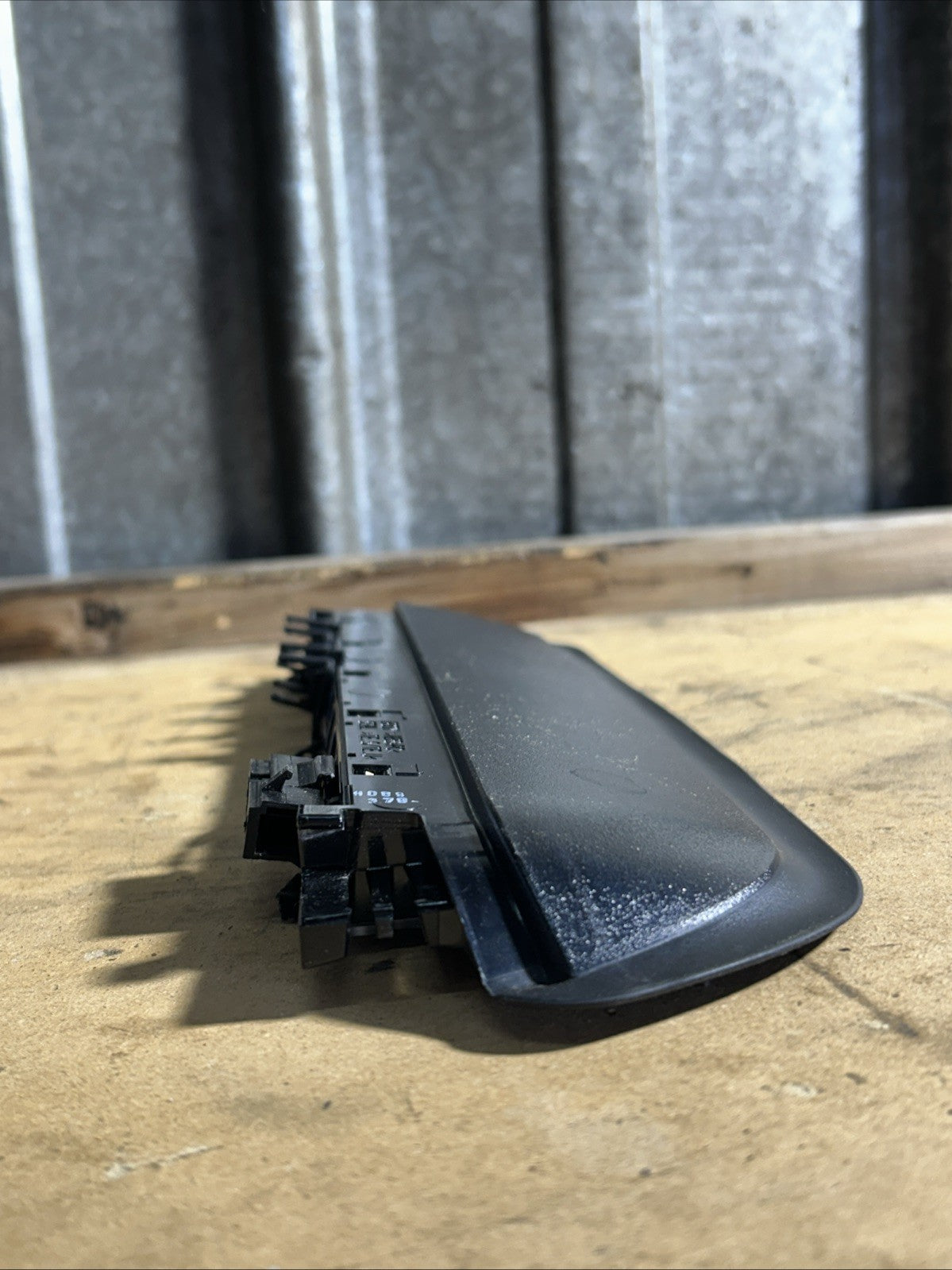 BMW 2006-2010 5 SERIES REAR 3RD BRAKE LIGHT OEM 6930030