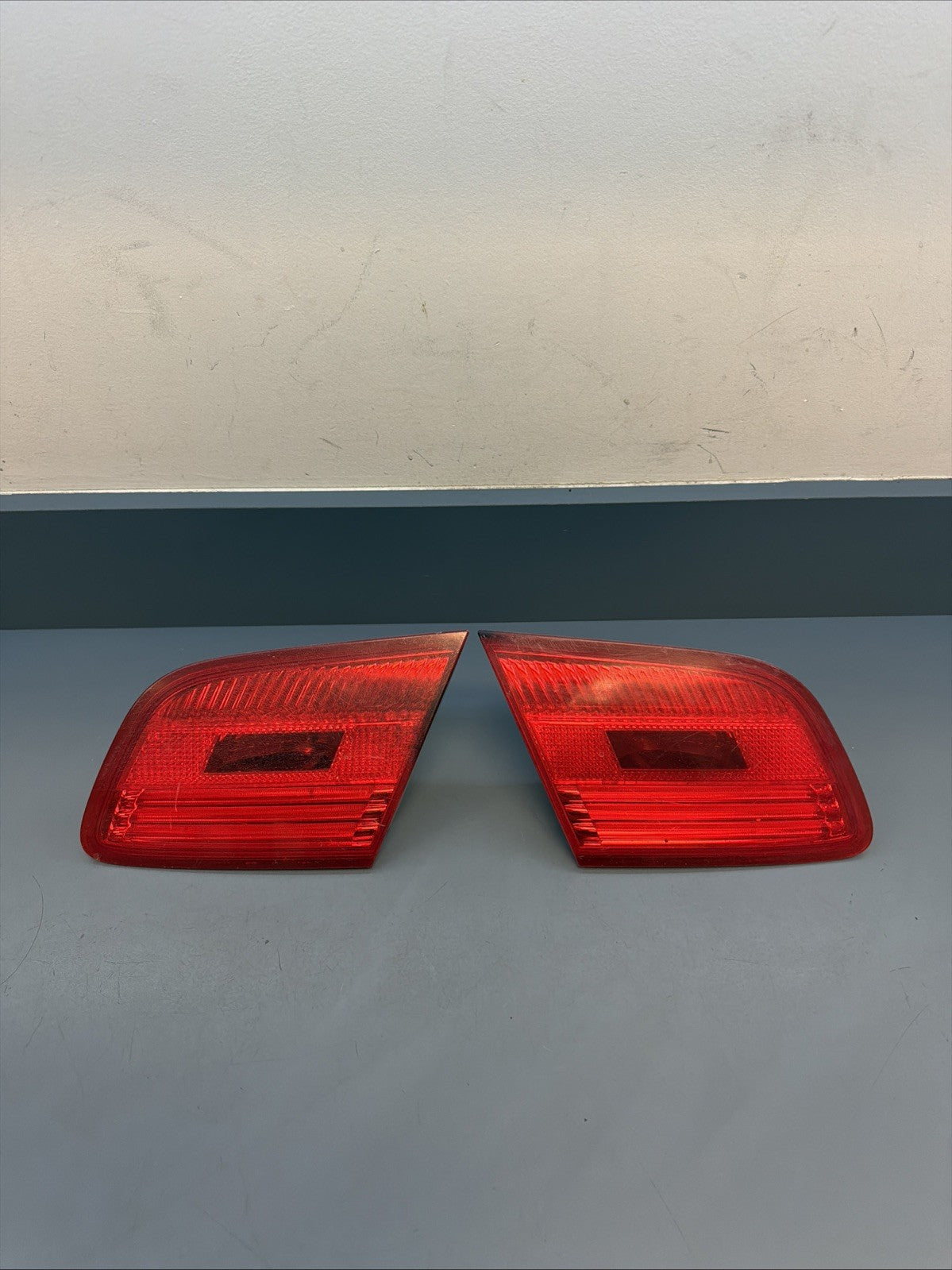 07-10 BMW E92 Coupe Pre Lci Left Inner & Right Inner Tail Lights 7162300 7162299