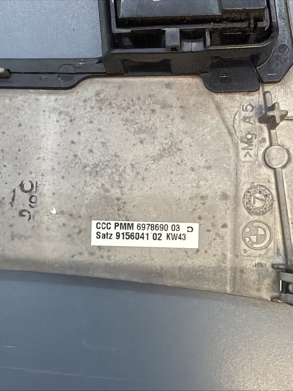 04-10 BMW 535I E60 FRONT DASH HEATED SEAT TRACTION PANEL OEM 6978690