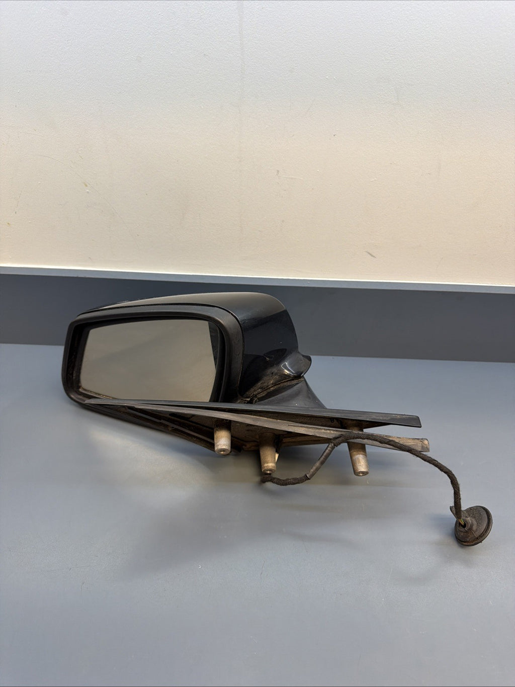2008-2010 BMW E60 5 FRONT LEFT DRIVER SIDE MIRROR OUTSIDE 7203421 7208456 OEM