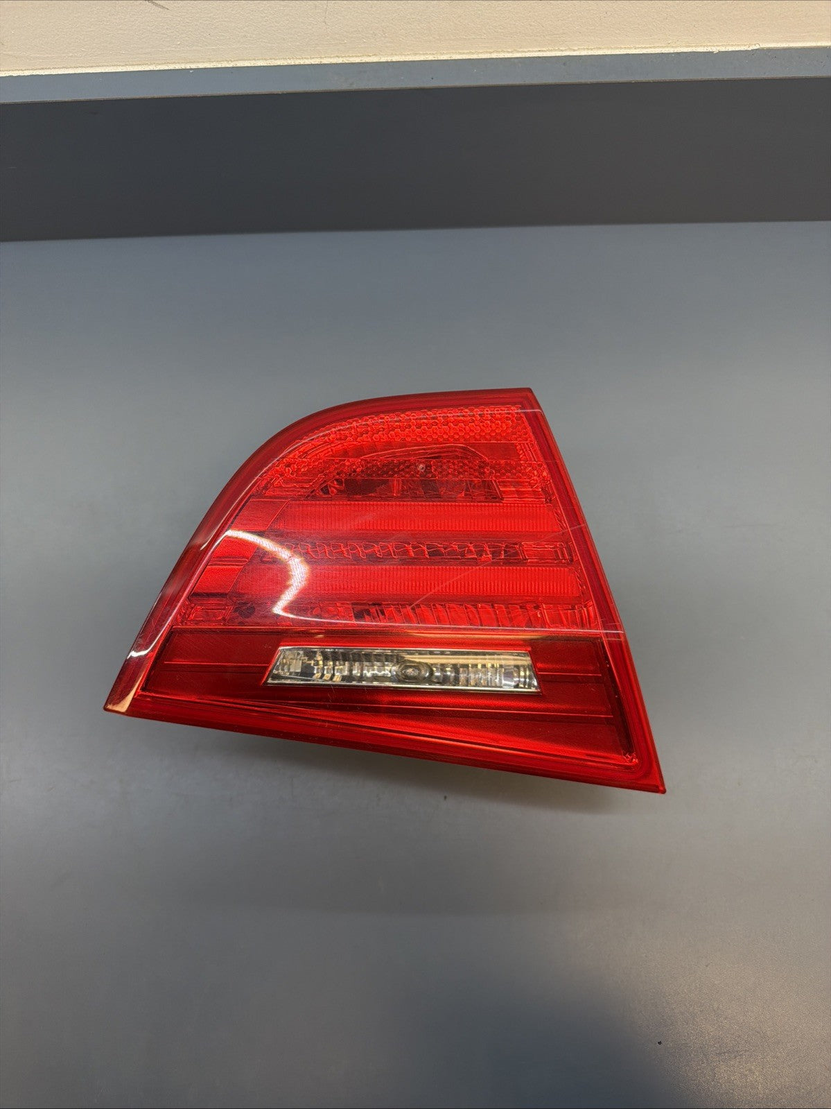 09-11 BMW E90 328i 335i Sedan Left Driver Trunk Taillight Light 7289427 OEM LCI