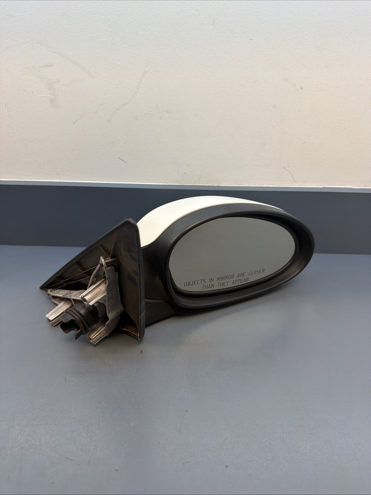06-08 BMW E90 E91 325i FRONT RIGHT PASSANGER Side Mirror OEM PRE LCI 7075626