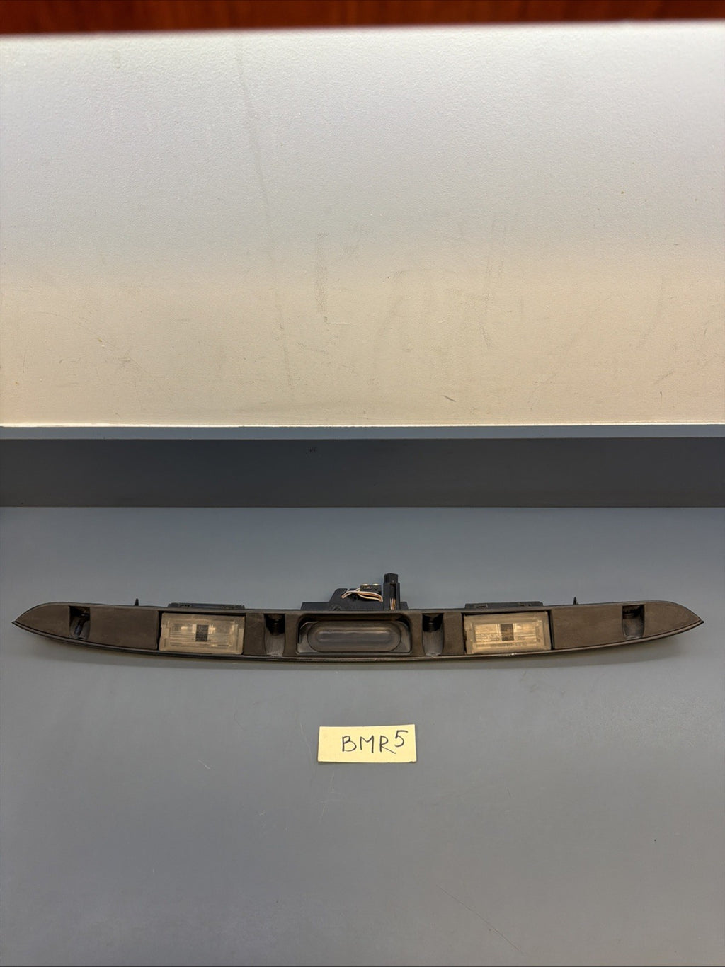 2000 BMW 323i 330xi 323xi 330i E46 Sedan Trunk Lid Handle Grip Black 8208504