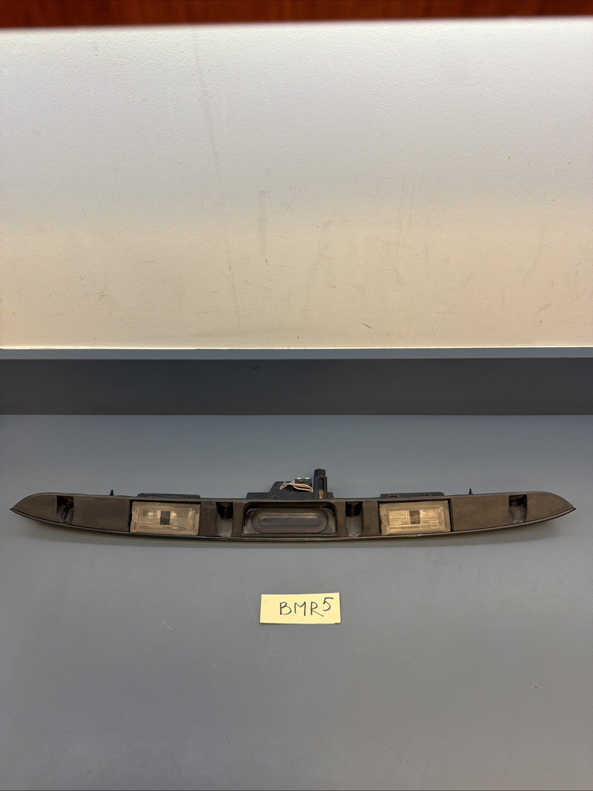 2000 BMW 323i 330xi 323xi 330i E46 Sedan Trunk Lid Handle Grip Black 8208504