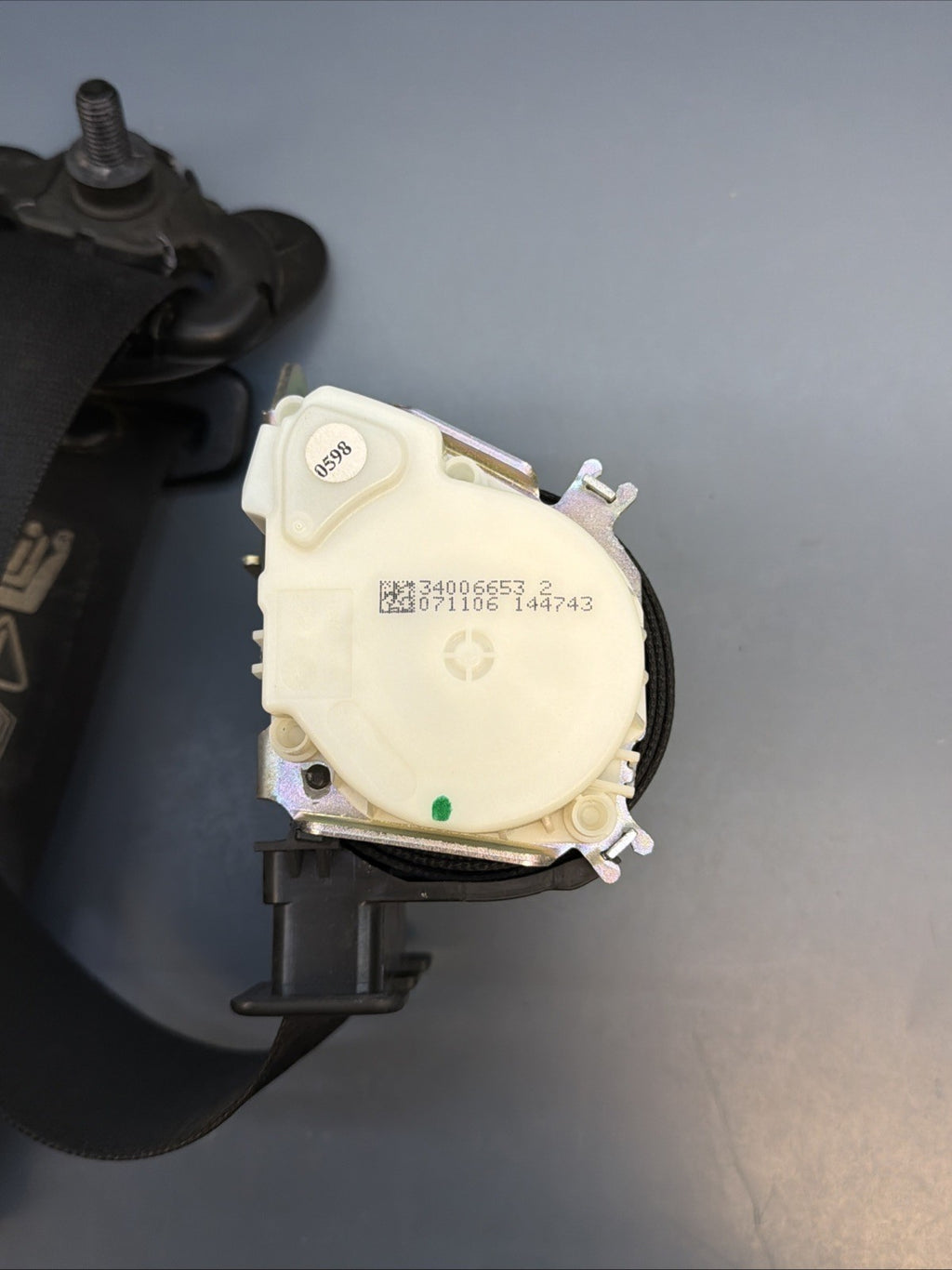 06-10 BMW 328i E90 Front Right Passenger Seat Belt Retractor Black 34006653