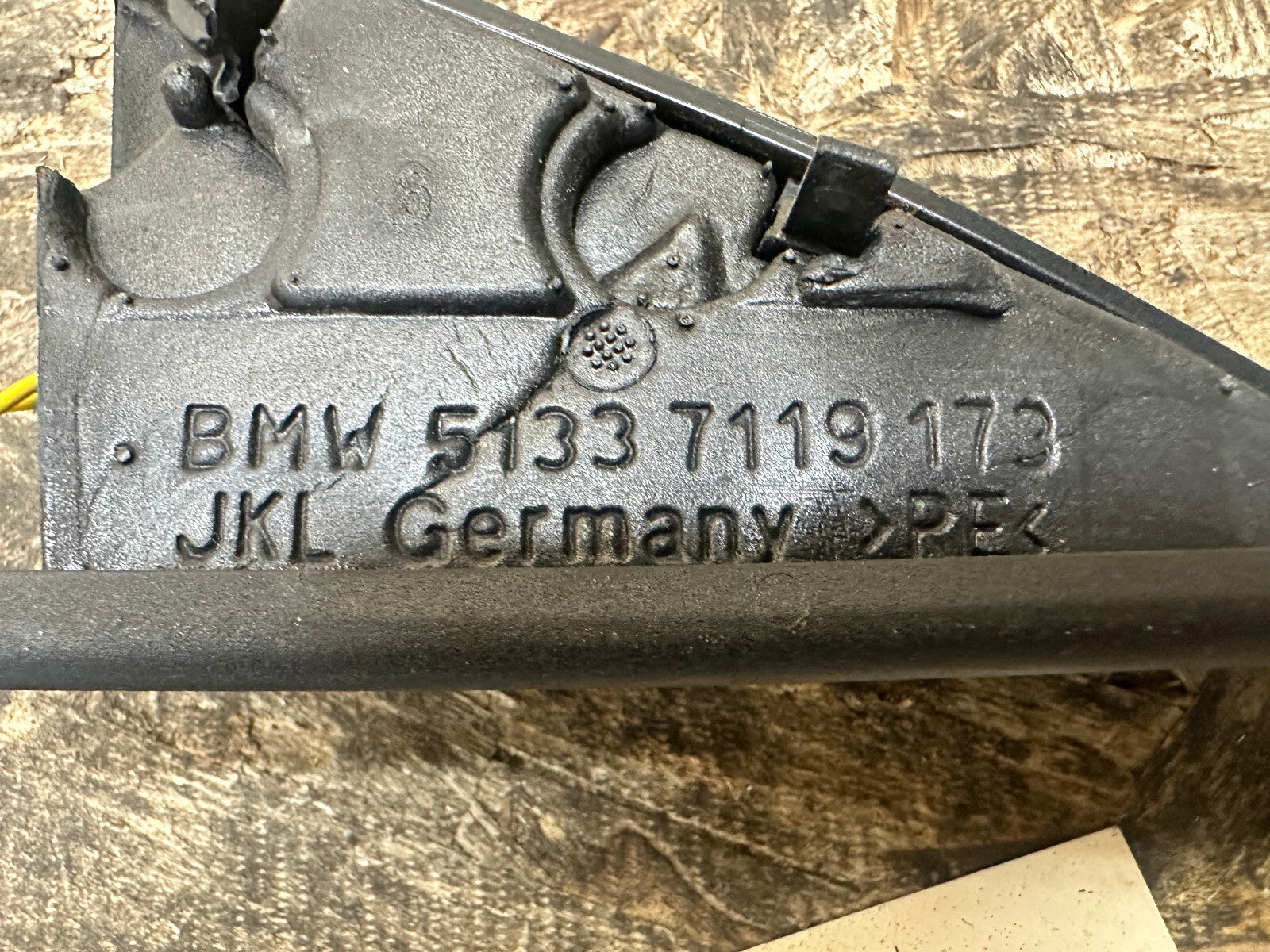 BMW 06-13 E90 FRONT LEFT DRIVER SIDE TWEETER DOOR SPEAKER 7119173/51337119173