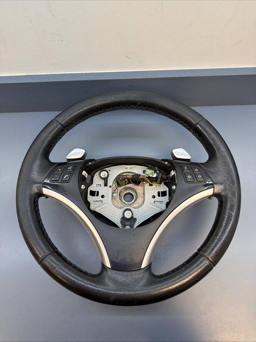 BMW E88 E90 E92 E93 M3 SPORTS STEERING WHEEL WITH PADDLE SHIFTER LEATHER 6774968