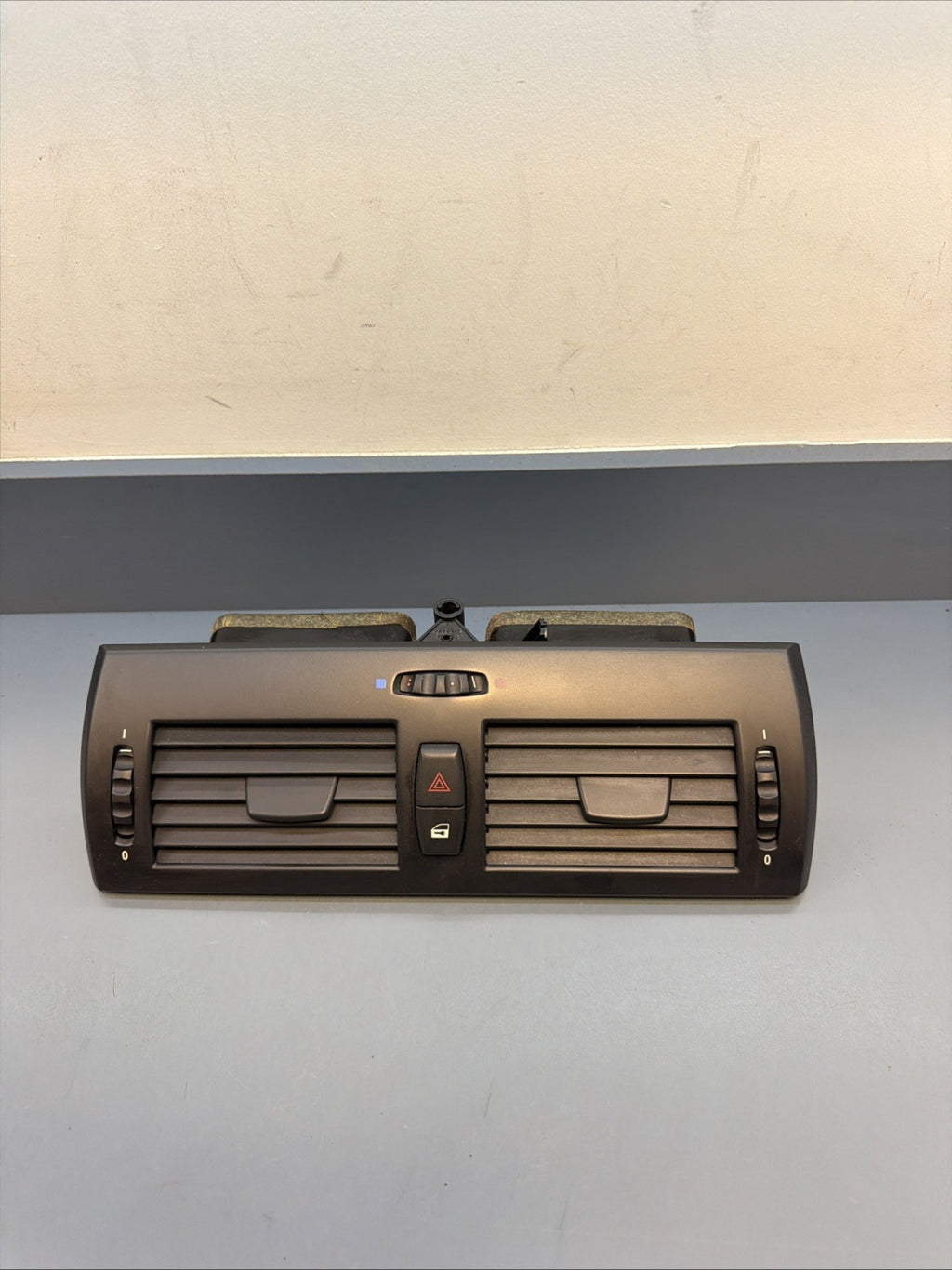 2004-2010 BMW X3 E83 CENTER DASHBOARD DASH AC AIR VENT 3400074 OEM