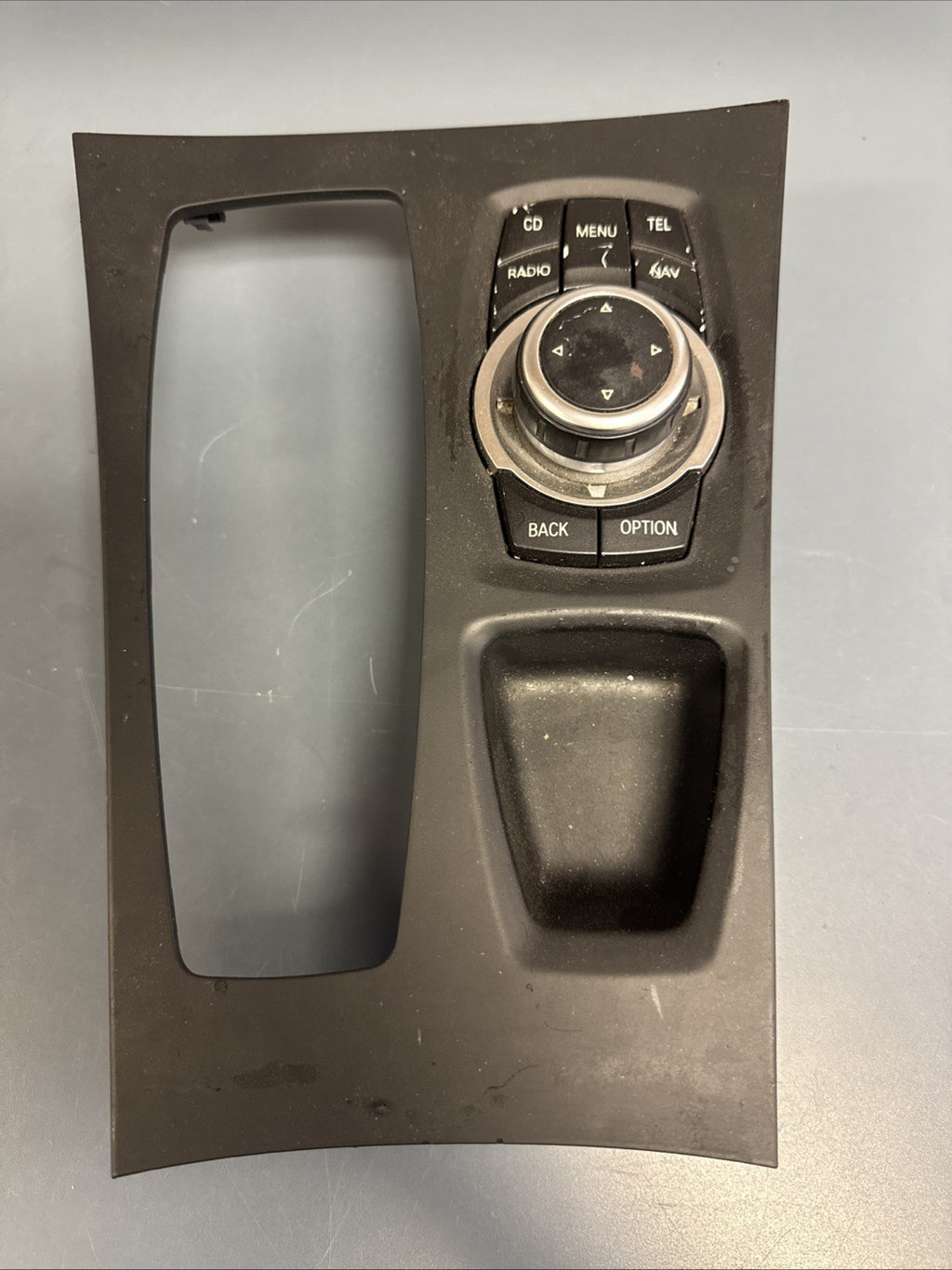 BMW E60 E61 E70 E71 E90 E92 CIC iDrive Media Control Knob 9213309 OEM W/ E70TRIM