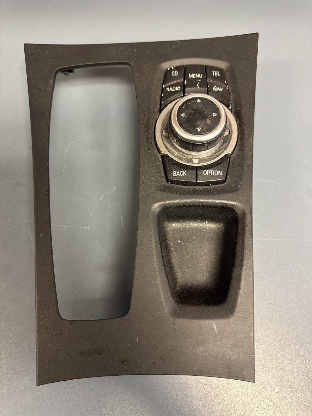 BMW E60 E61 E70 E71 E90 E92 CIC iDrive Media Control Knob 9213309 OEM W/ E70TRIM